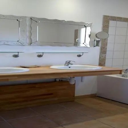 Willa Cosy With Pool